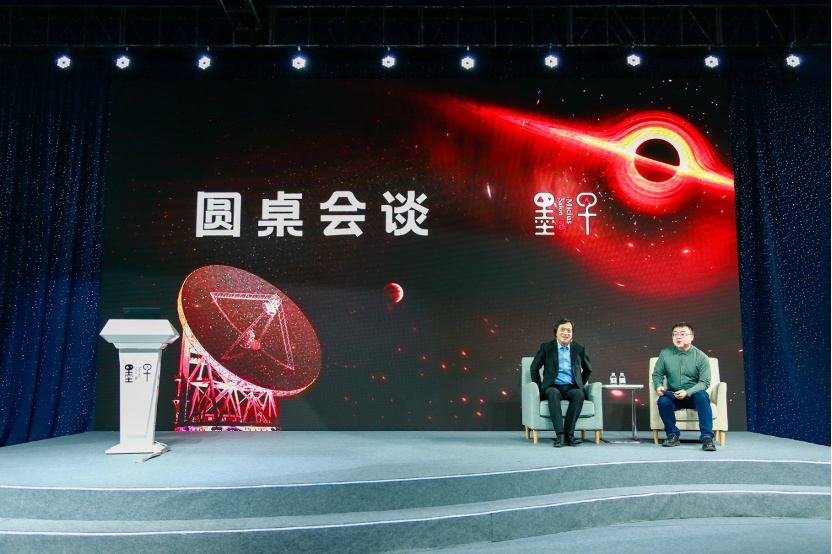 【活动新闻】给黑洞拍照的科学家，未来还想给它拍电影