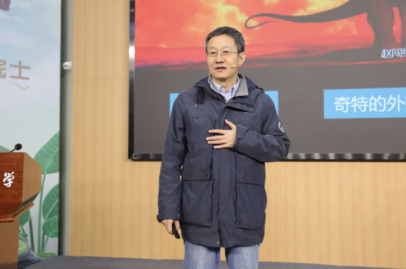 “恐龙院士”徐星带你一起探索恐龙飞天的奥秘