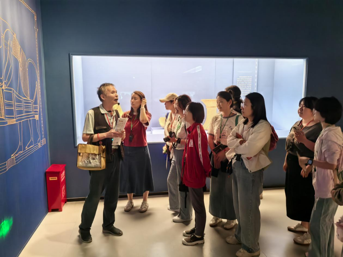 探秘千年文明，赋能专业培养 ——记墨子沙龙团队上海博物馆埃及站探展活动